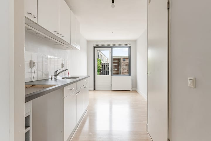 Foto 14 van Joris Ivenslaan 135