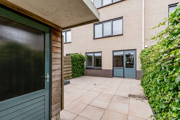 Foto 32 van Joris Ivenslaan 135