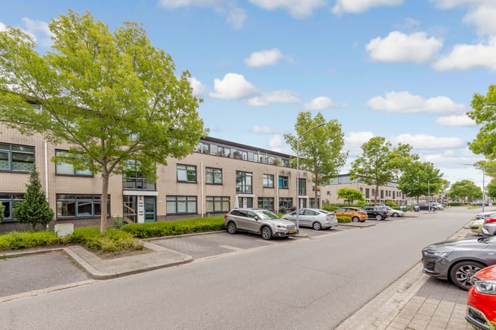 Foto 42 van Joris Ivenslaan 135