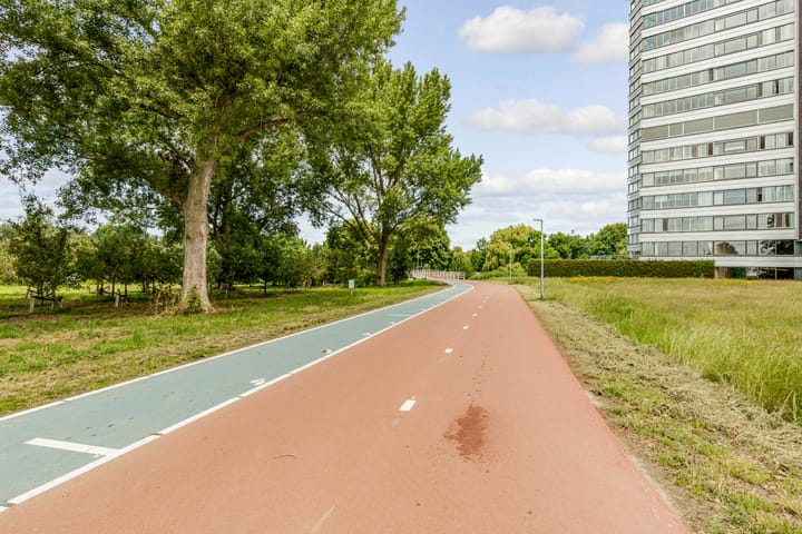 Foto 46 van Joris Ivenslaan 135