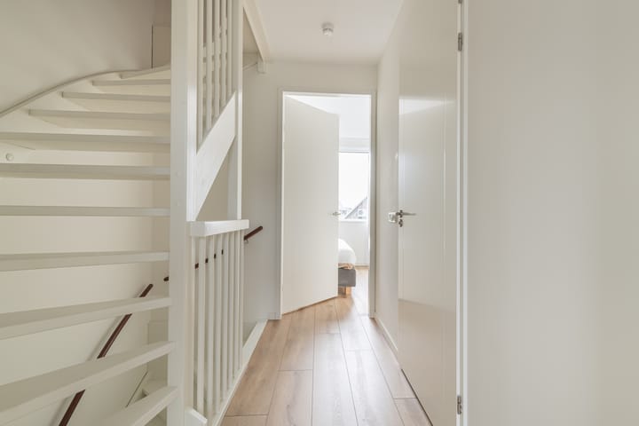 Foto 21 van Tiellaan 92