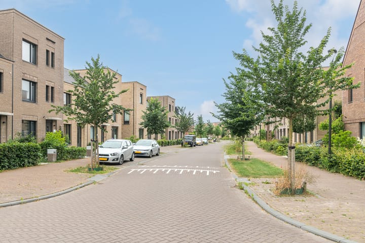 Foto 31 van Tiellaan 92