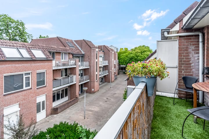 Photo 13 of Meijer van Leeuwenstraat 13