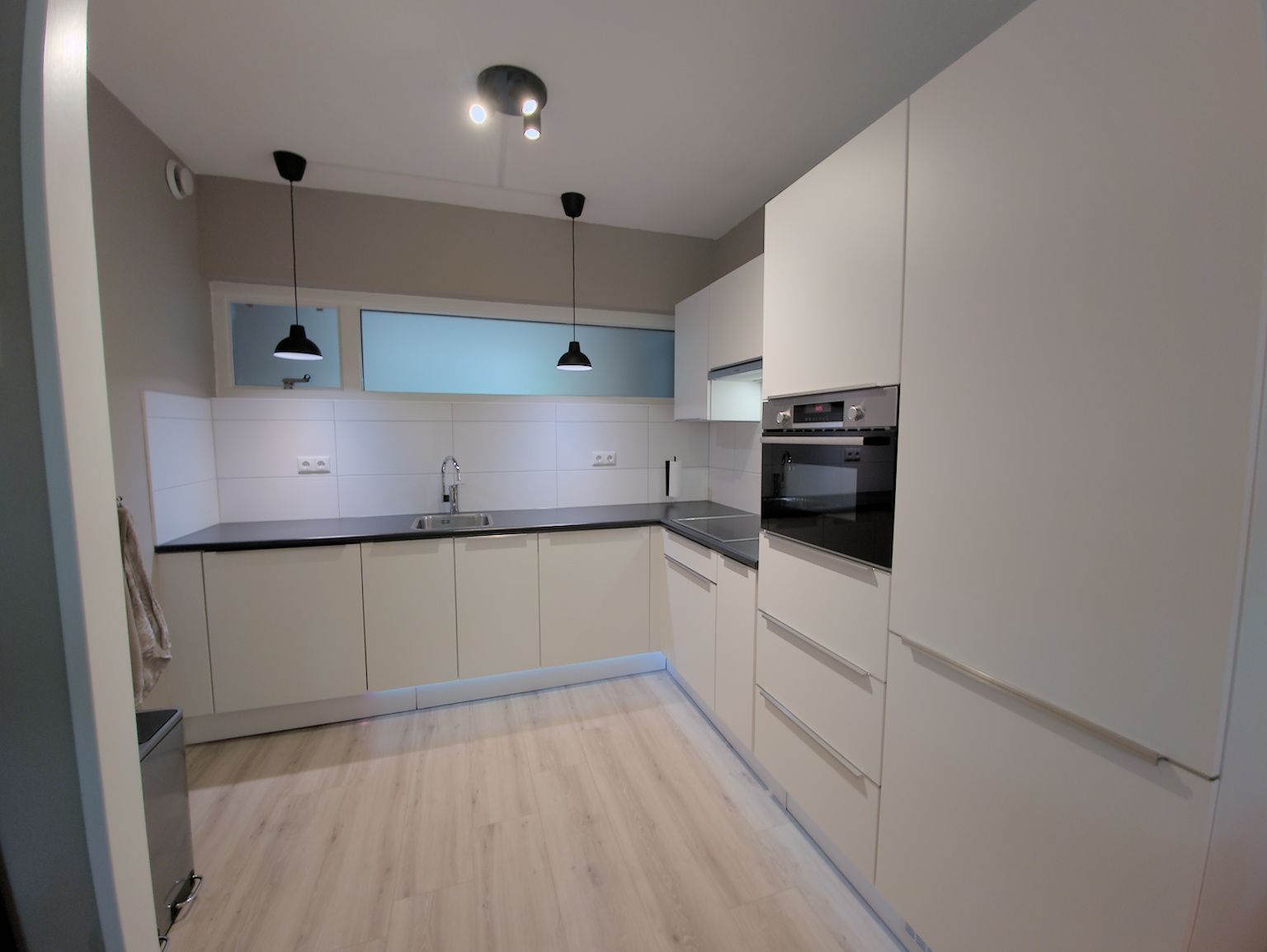 Foto 3 van Malvert 6560