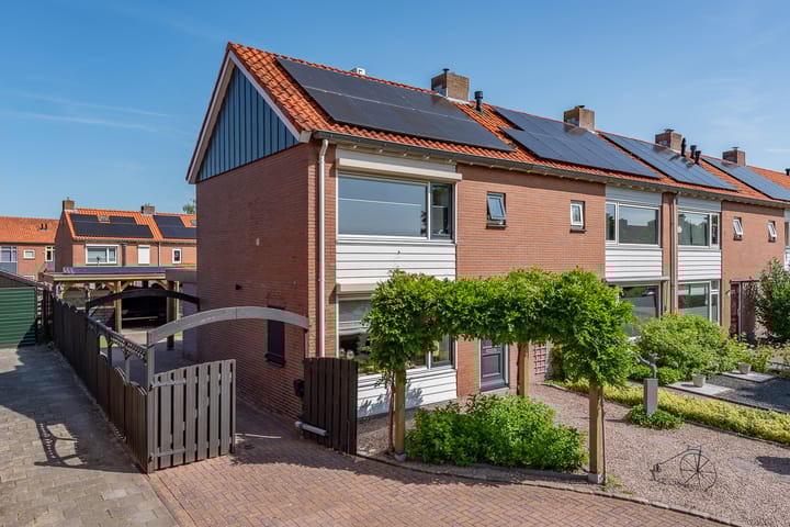 Foto 1 van Sneeuwbesstraat 29