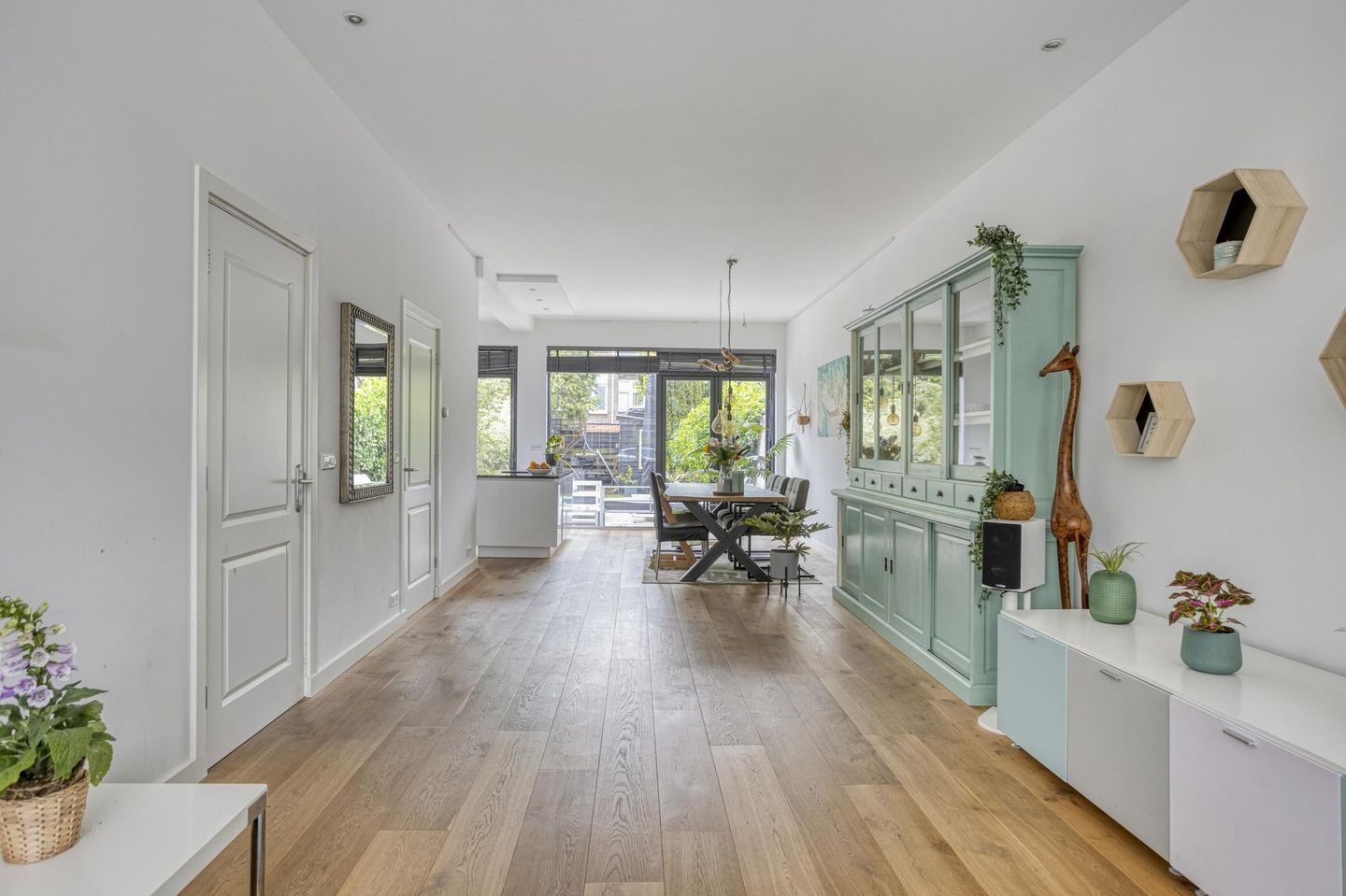 Photo 5 of Laan van Eik en Duinen 202