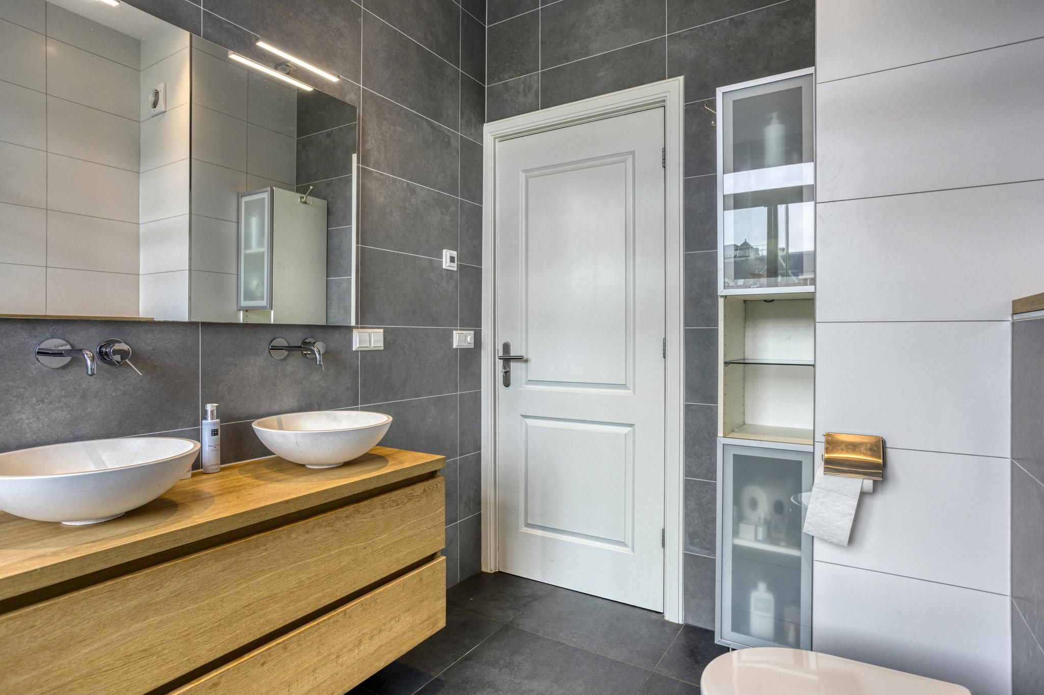 Photo 27 of Laan van Eik en Duinen 202