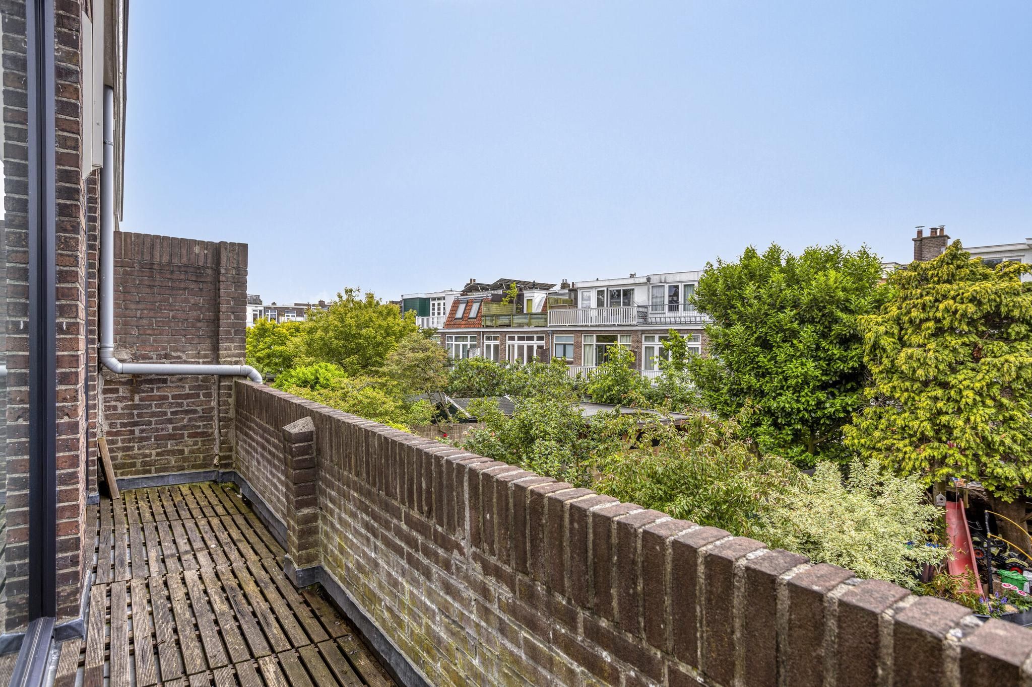 Photo 30 of Laan van Eik en Duinen 202