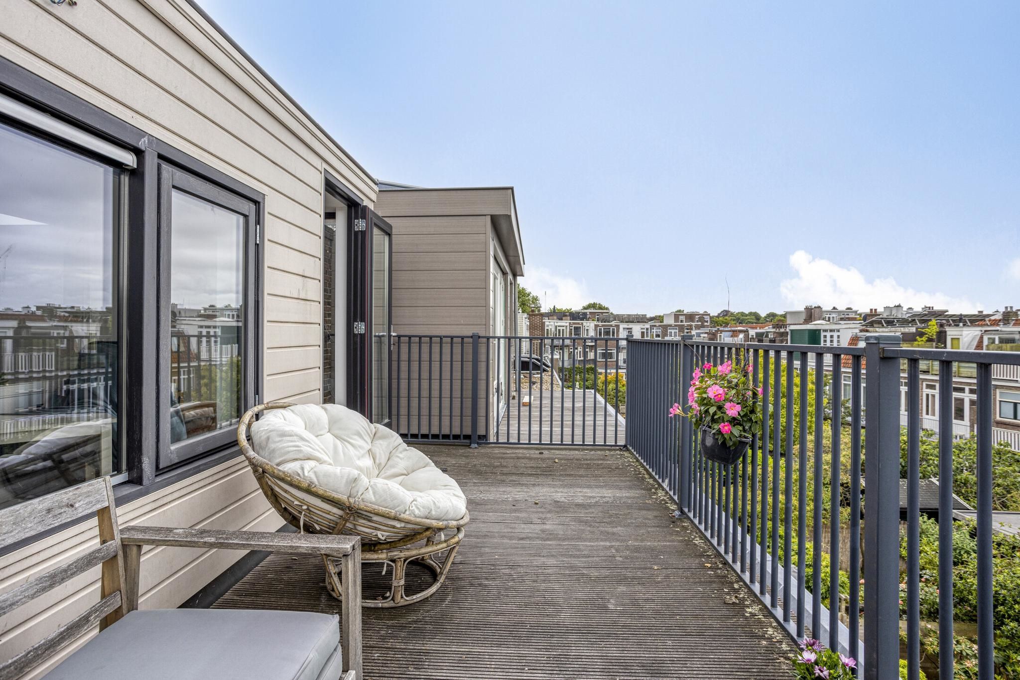 Photo 39 of Laan van Eik en Duinen 202