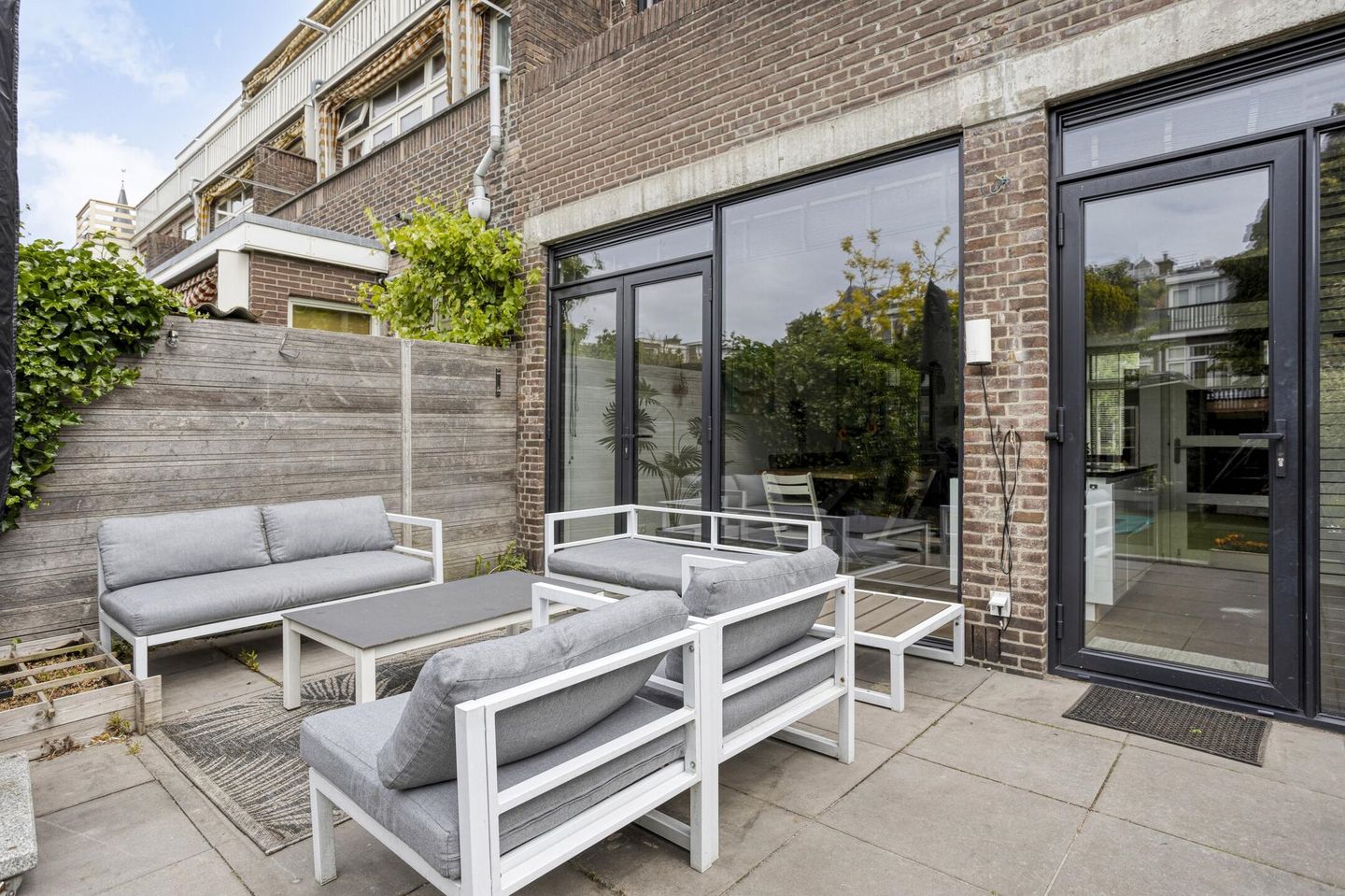 Photo 40 of Laan van Eik en Duinen 202