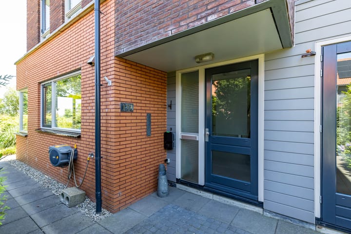 Photo 14 of Frouwesân 137