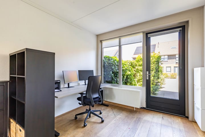 Photo 21 of Frouwesân 137