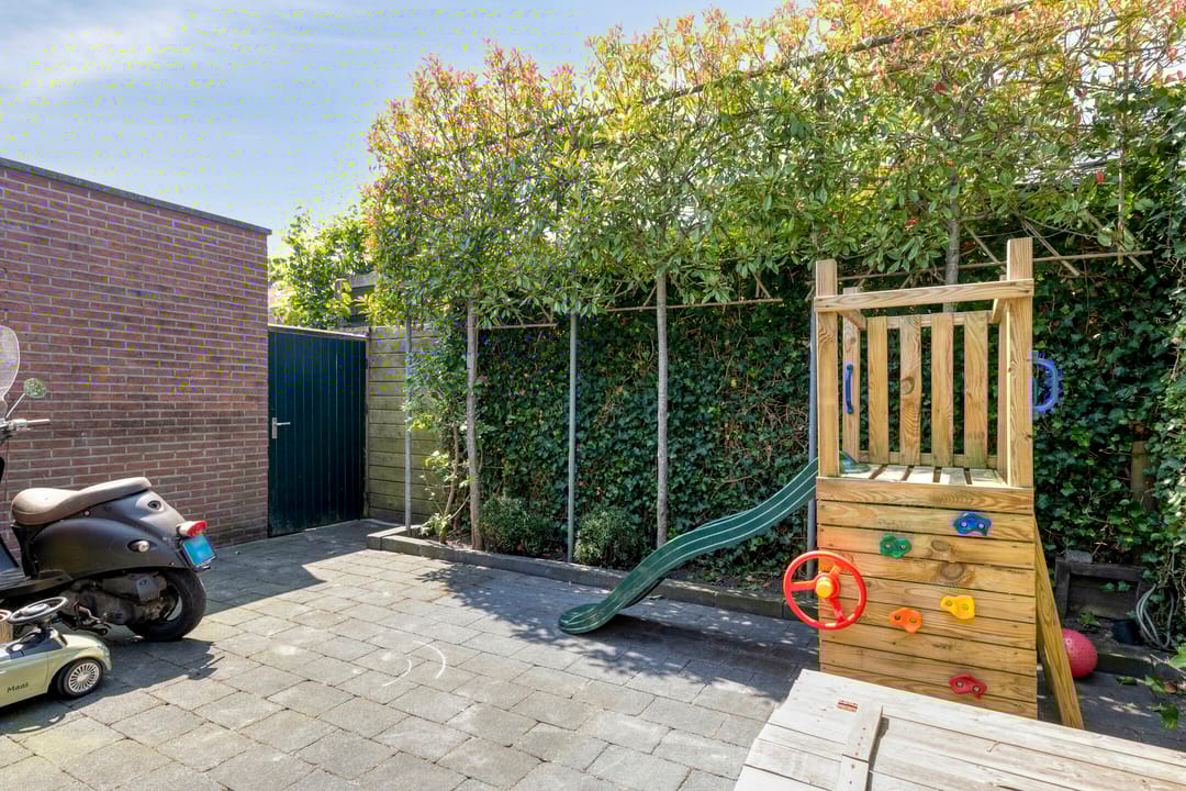 Foto 28 van Irenestraat 15