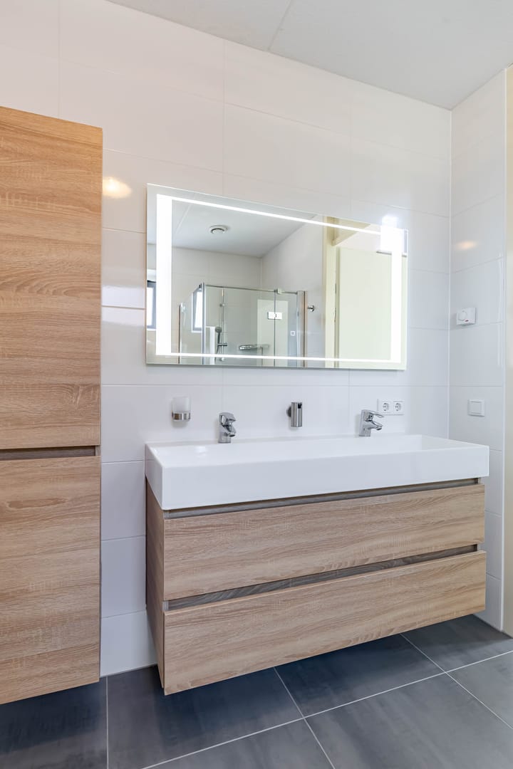 Photo 69 of Frouwesân 137