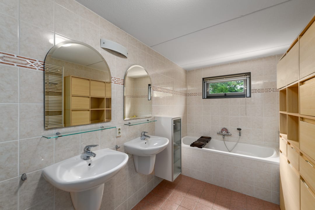 Photo 26 of Waterland 43