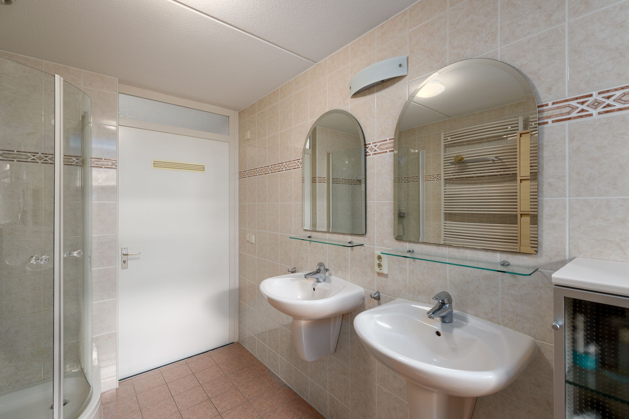 Photo 27 of Waterland 43