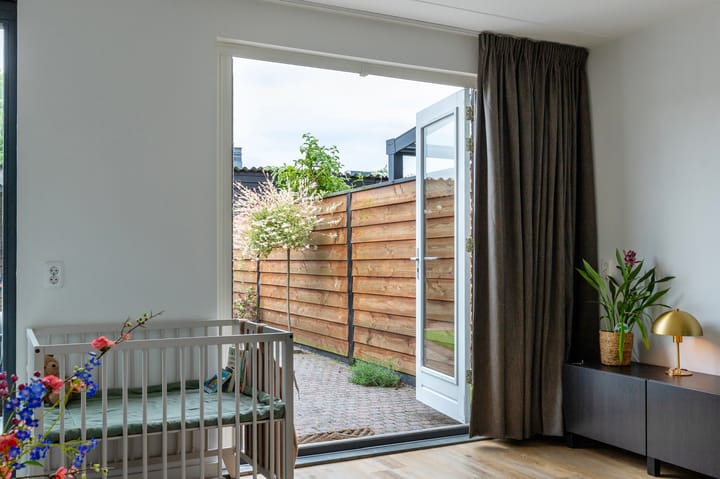 Foto 34 van Admiraal de Ruyterstraat 15