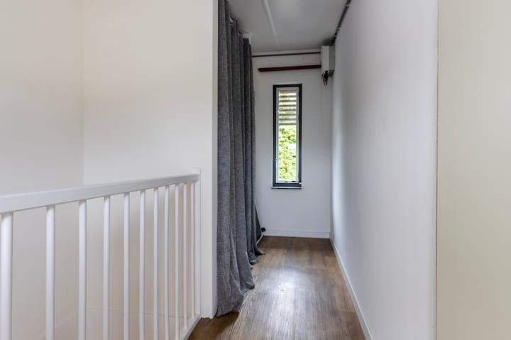 Foto 29 van Admiraal de Ruyterstraat 15