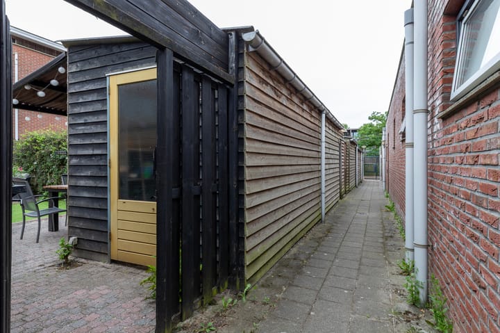 Foto 40 van Admiraal de Ruyterstraat 15