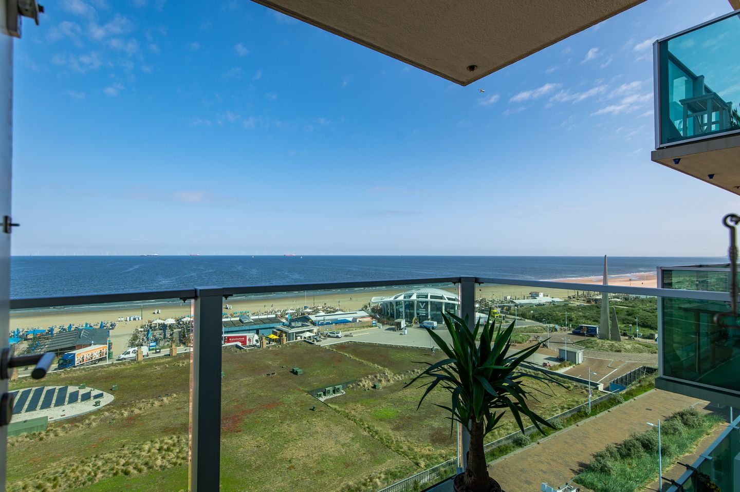 Foto 10 van Zeekant 104-H