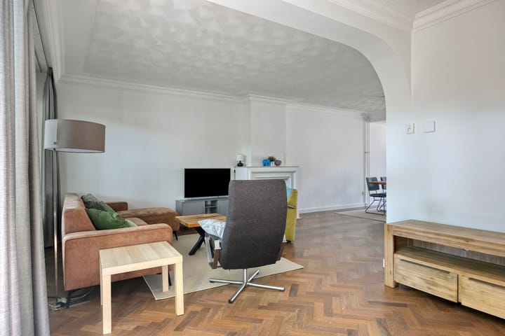 Foto 6 van Burg. Vogelslaan 148