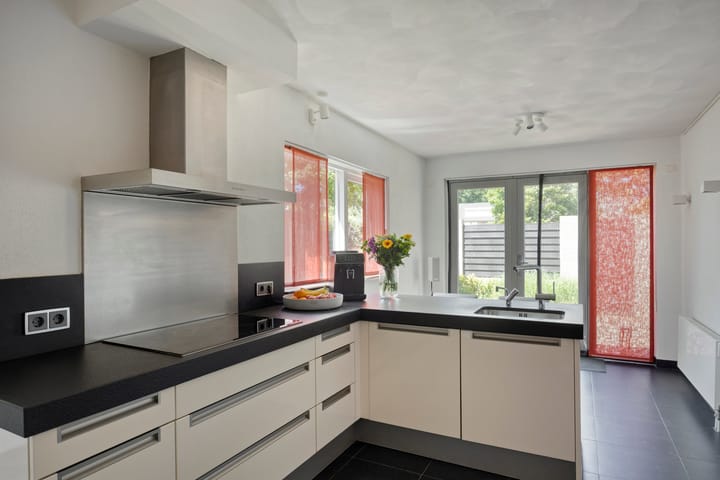 Foto 9 van Burg. Vogelslaan 148