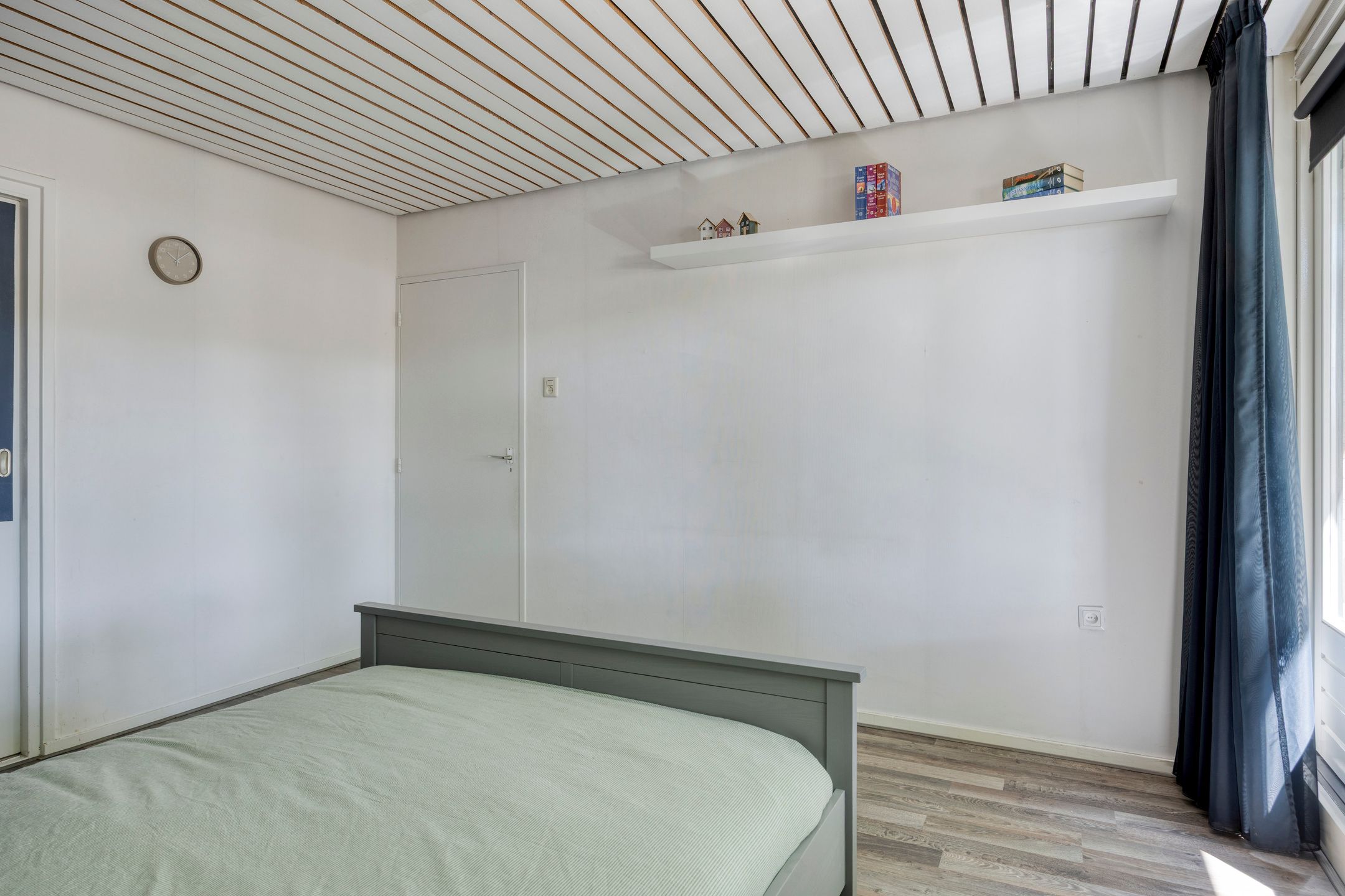 Foto 15 van Burg. Vogelslaan 148