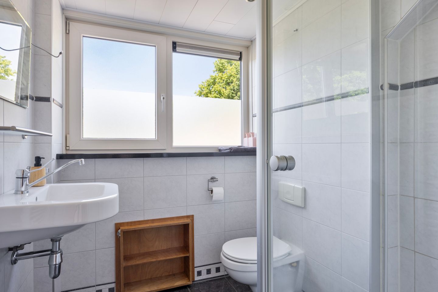 Foto 25 van Burg. Vogelslaan 148