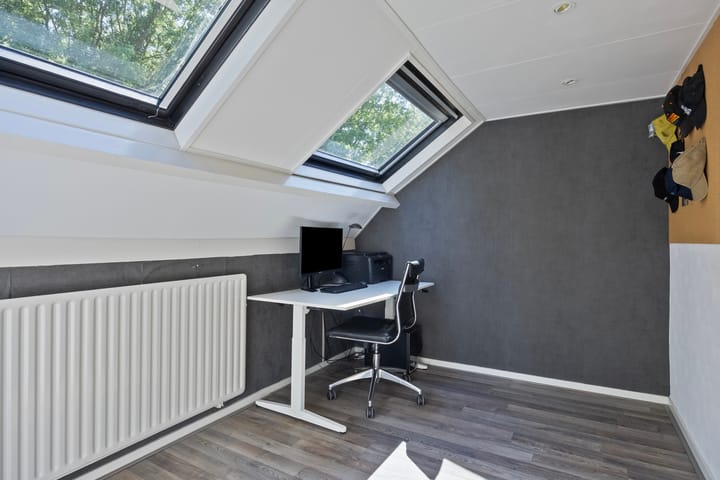 Foto 27 van Burg. Vogelslaan 148