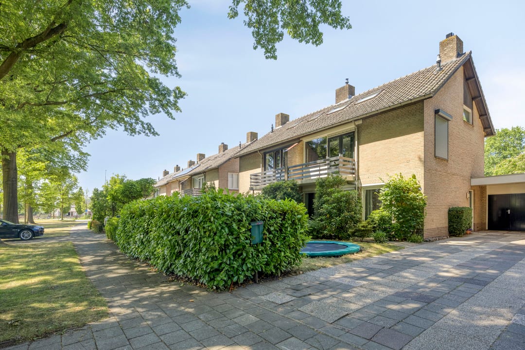 Foto 32 van Burg. Vogelslaan 148