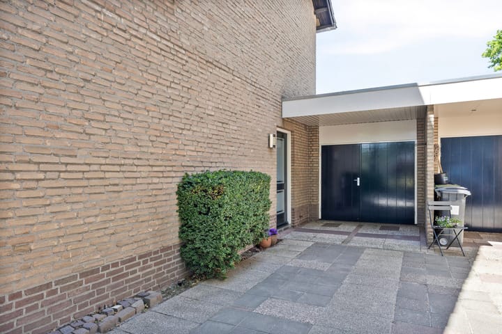 Foto 31 van Burg. Vogelslaan 148