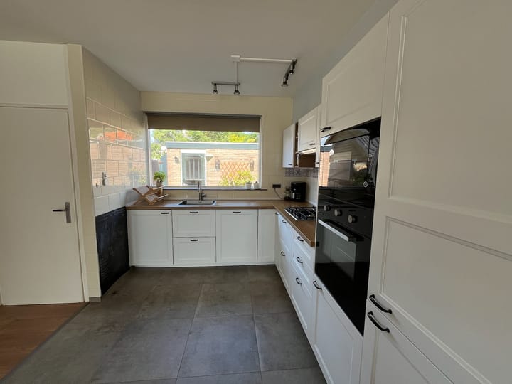 Foto 14 van Veenislaan 6