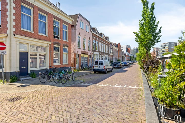 Photo 3 of Winschoterdiep 35