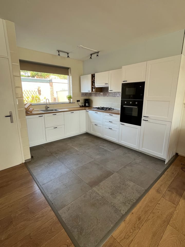 Foto 16 van Veenislaan 6