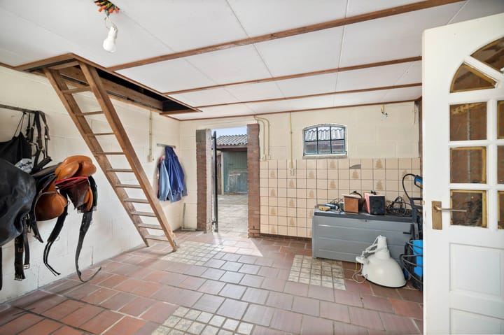 Photo 12 of Zonnenbergstraat 25