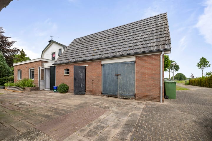 Photo 22 of Zonnenbergstraat 25