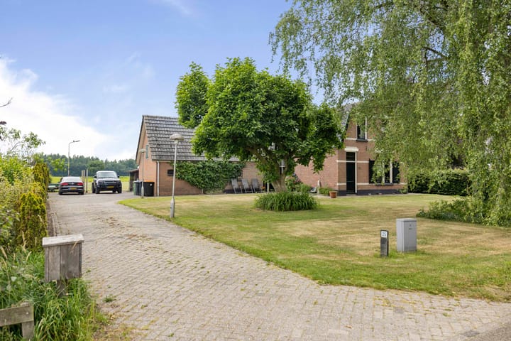 Photo 36 of Zonnenbergstraat 25