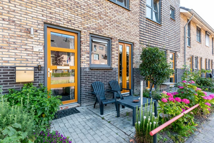 Photo 4 of Dotterbloemhof 89