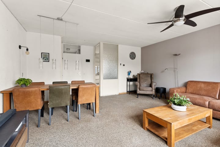 Foto 11 van Tjeukemeerstraat 25