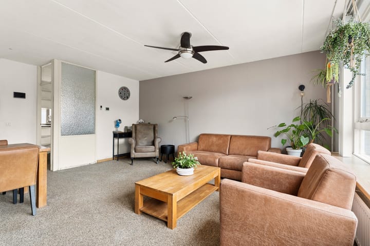 Foto 12 van Tjeukemeerstraat 25