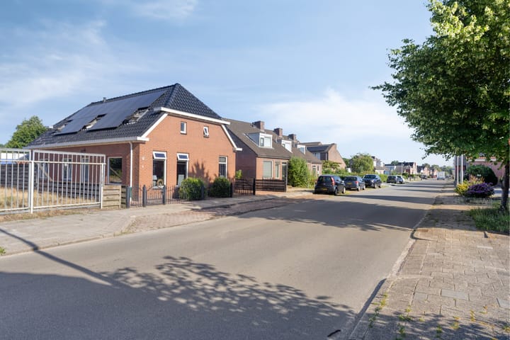 Foto 3 van Middenweg 4