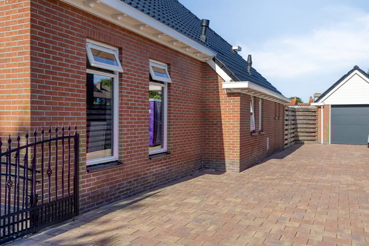 Foto 4 van Middenweg 4