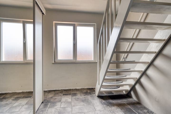 Foto 21 van Middenweg 4