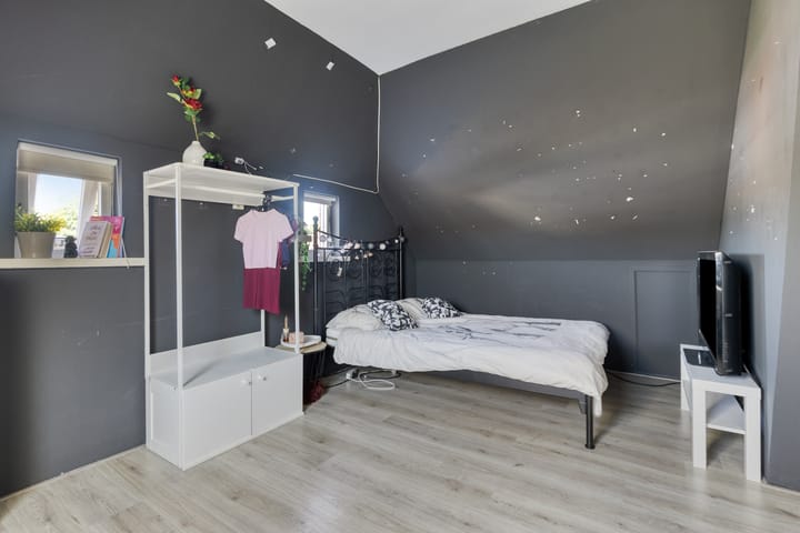 Foto 26 van Middenweg 4