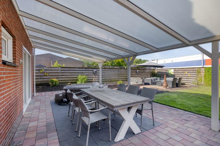 Foto 30 van Middenweg 4