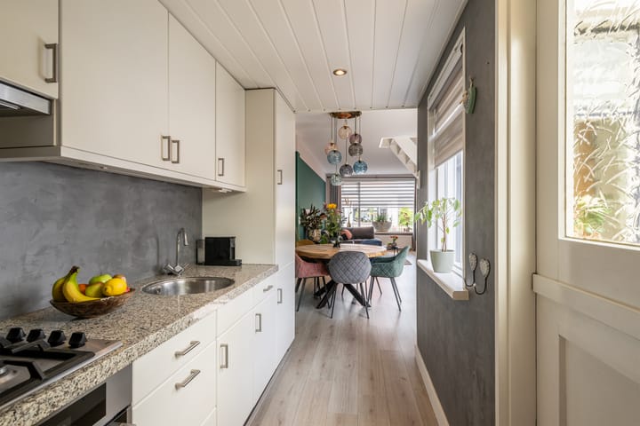 Foto 10 van Emmastraat 4