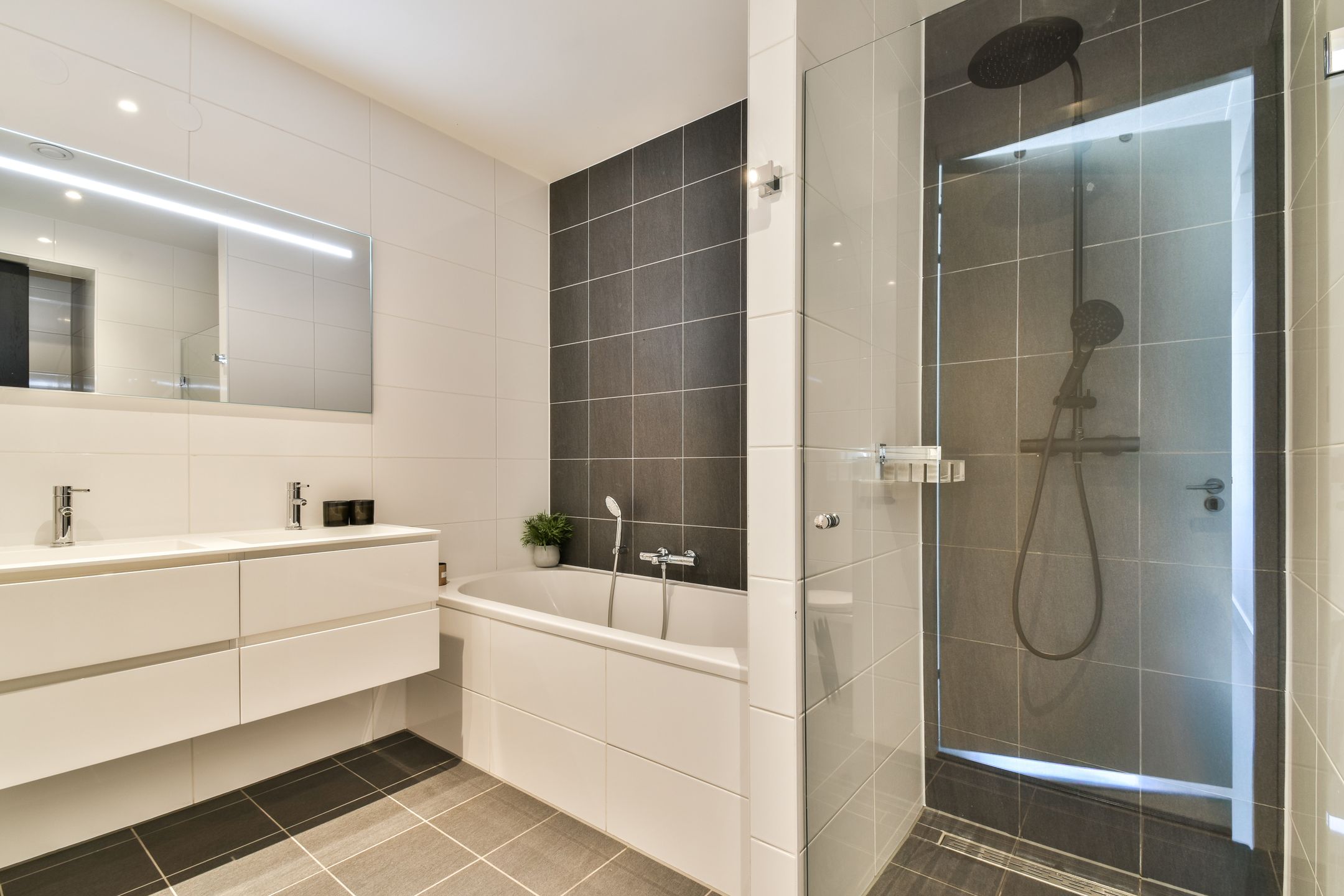 Foto 12 van Mortelstraat 147