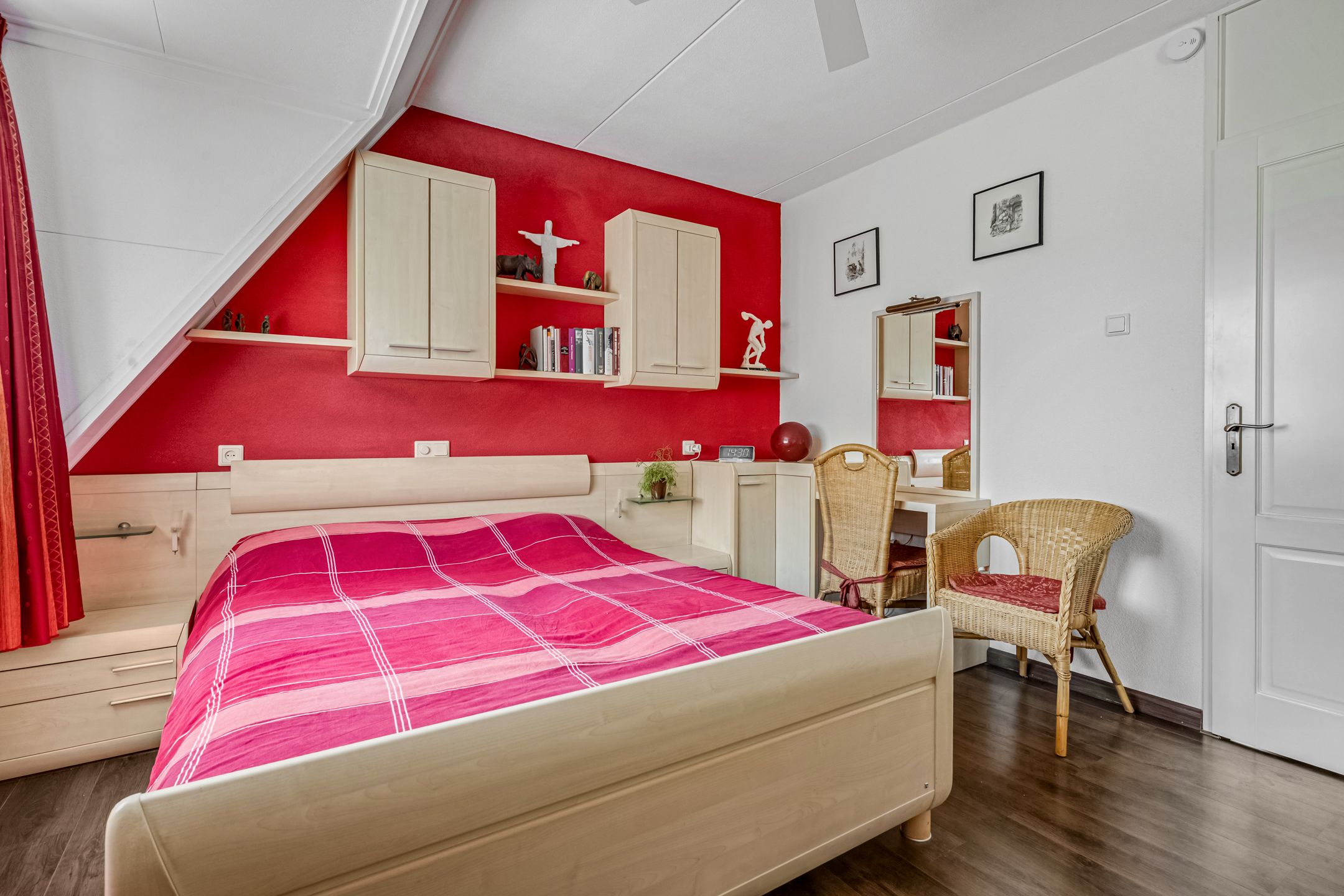 Foto 15 van Kerkeland 7