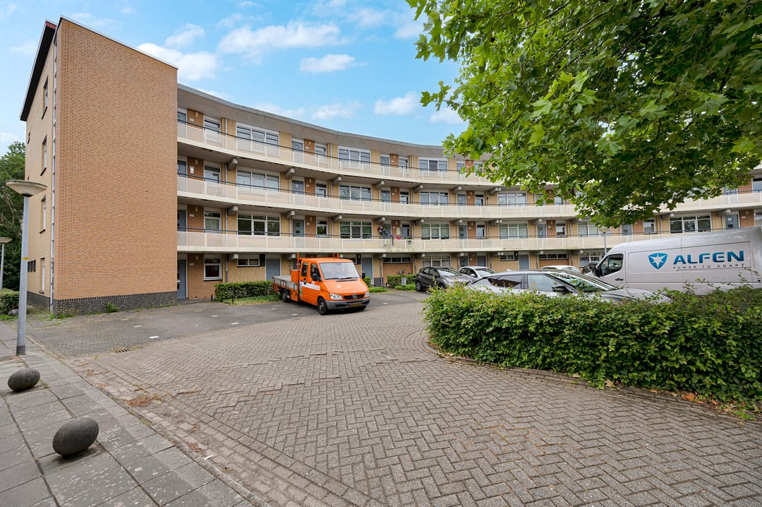 Photo 2 of Johannes Vermeerstraat 152