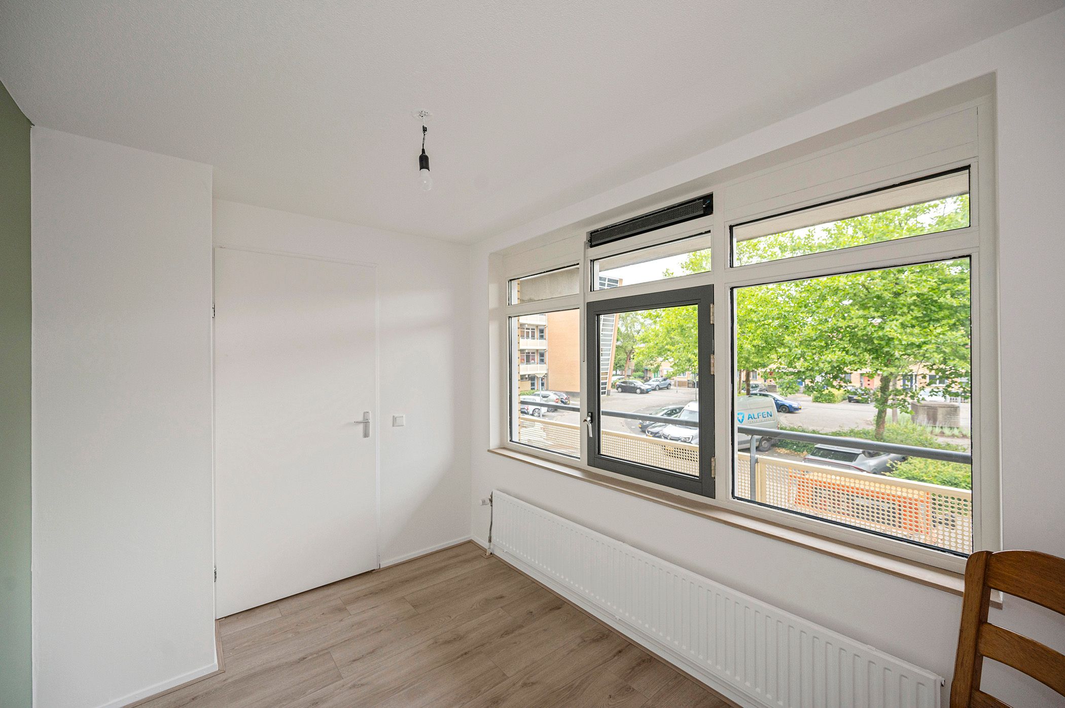 Photo 9 of Johannes Vermeerstraat 152